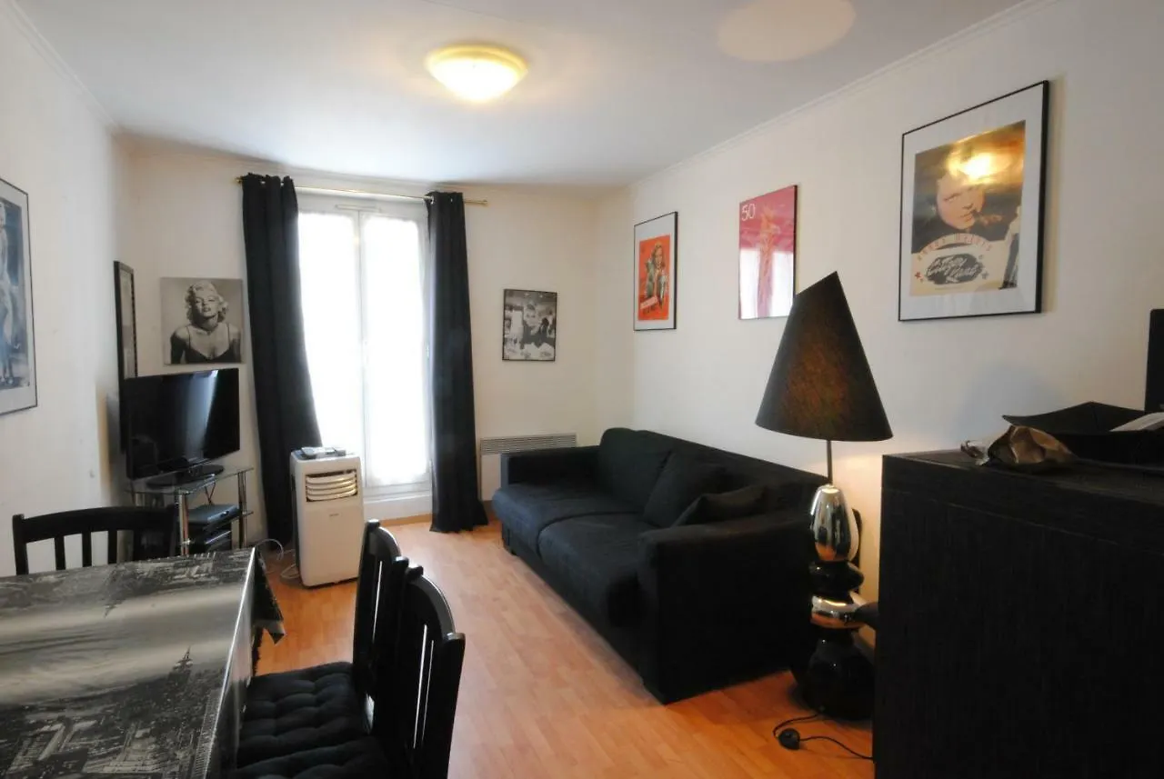 Les Serbes 2P Ret29 Cannes